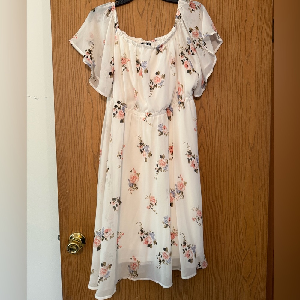 Torrid Cream Floral Midi Dress